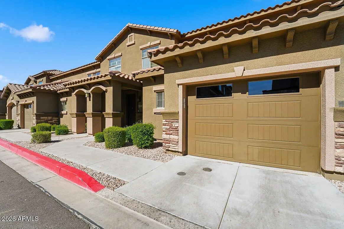 Building Photo - 5350 E Deer Valley Dr #1281