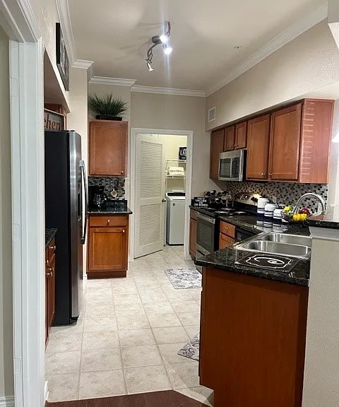 Lakes at Cinco Ranch Apartments in Katy, TX Kitchen