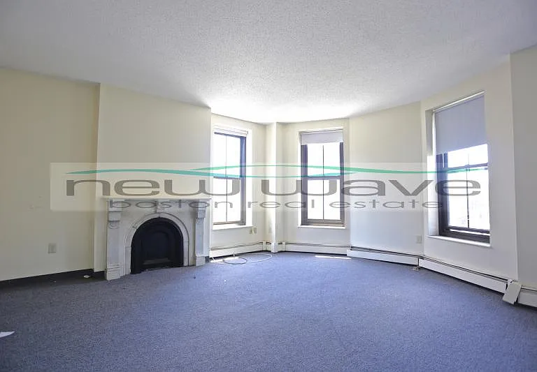 586 Massachusetts Ave #3 — Photo 1