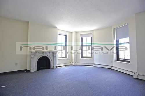 586 Massachusetts Ave #3 Photo 1