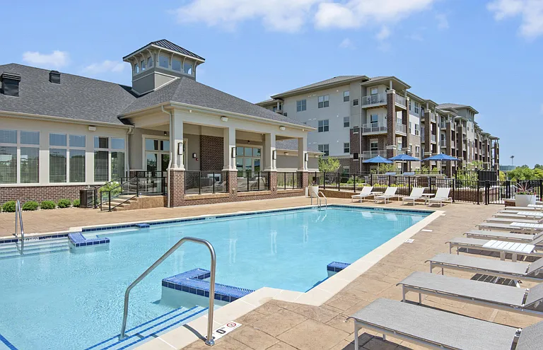 Deer Park Crossing Apartments — Photo 1