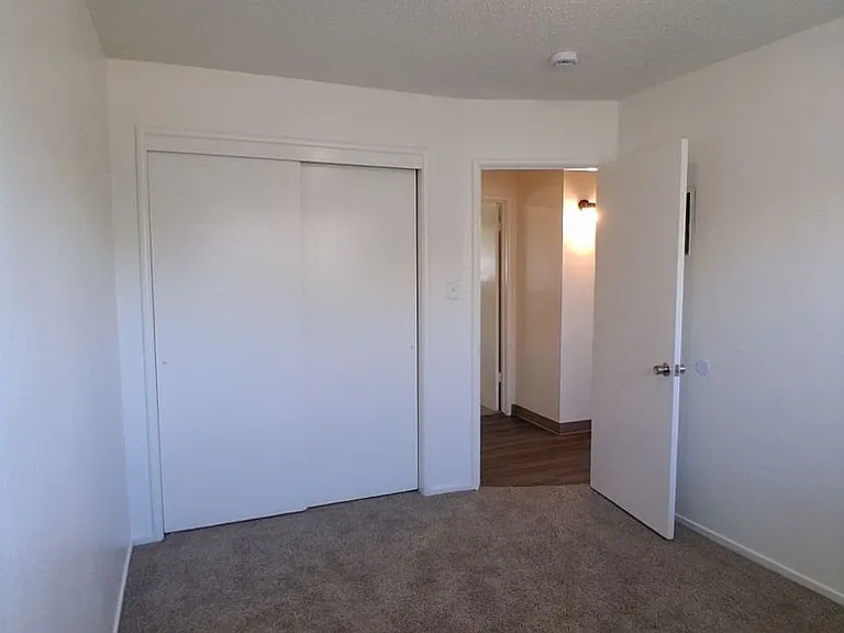 1315 N Garden — Photo 6