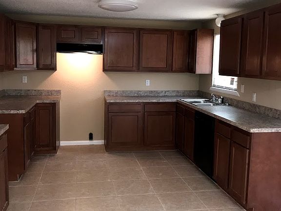 3rd image of 9142 Carbondale Dr E
