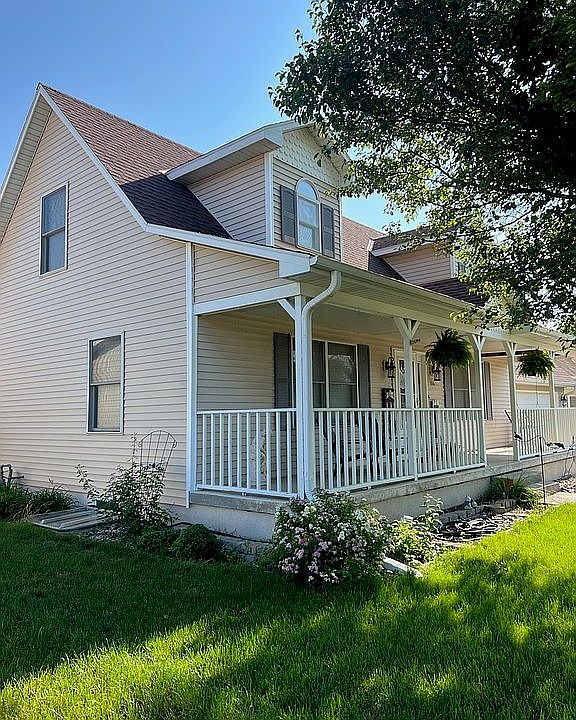 2nd image of 336 Greenhouse Ct