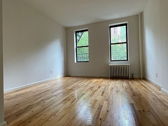 4th image of 323 E 88th St APT 10