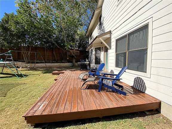 4th image of 8419 Red Willow Dr