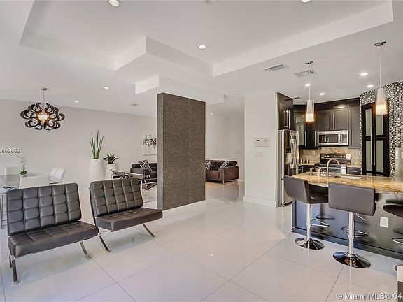 4th image of 10926 NW 67th Ter