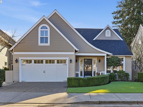 4th image of 1465 Willamette Falls Dr