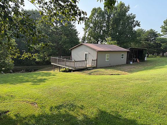 3rd image of 940 Pleasant Home Ridge Rd