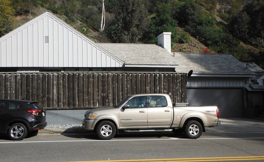 1st image of 1016 N Beverly Glen Blvd