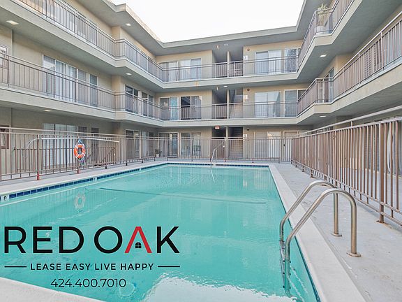 3rd image of 511 1/2 N Kenmore Ave #308
