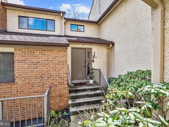 213 Augusta Cir #213, Mount Laurel, NJ 08054