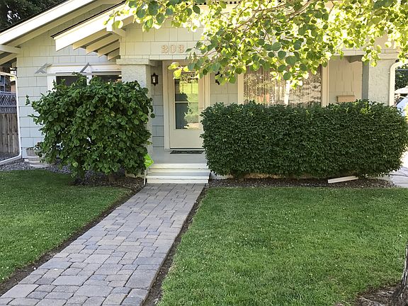 3rd image of 203 S 17th Ave