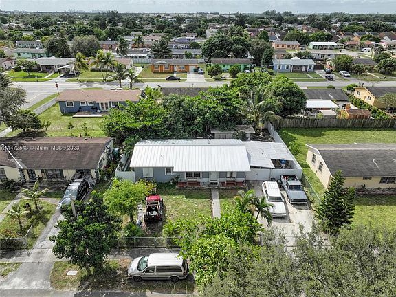 3rd image of 3410 NW 197th St