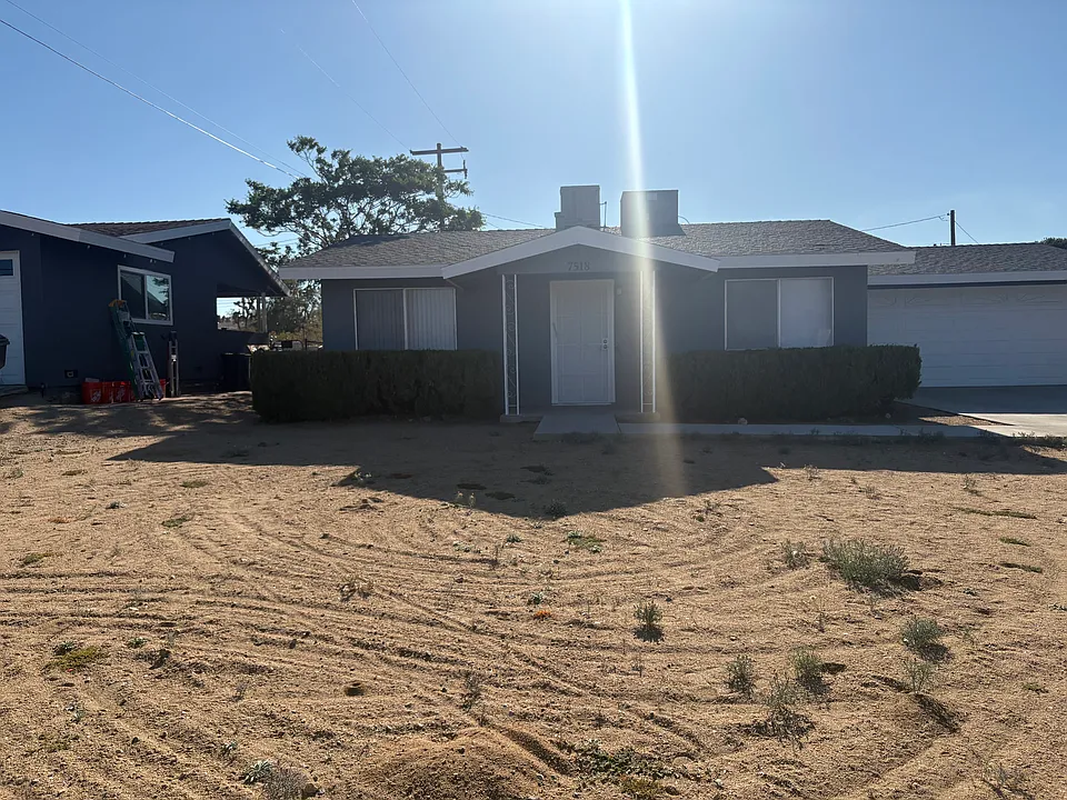 Valley Vista Ave