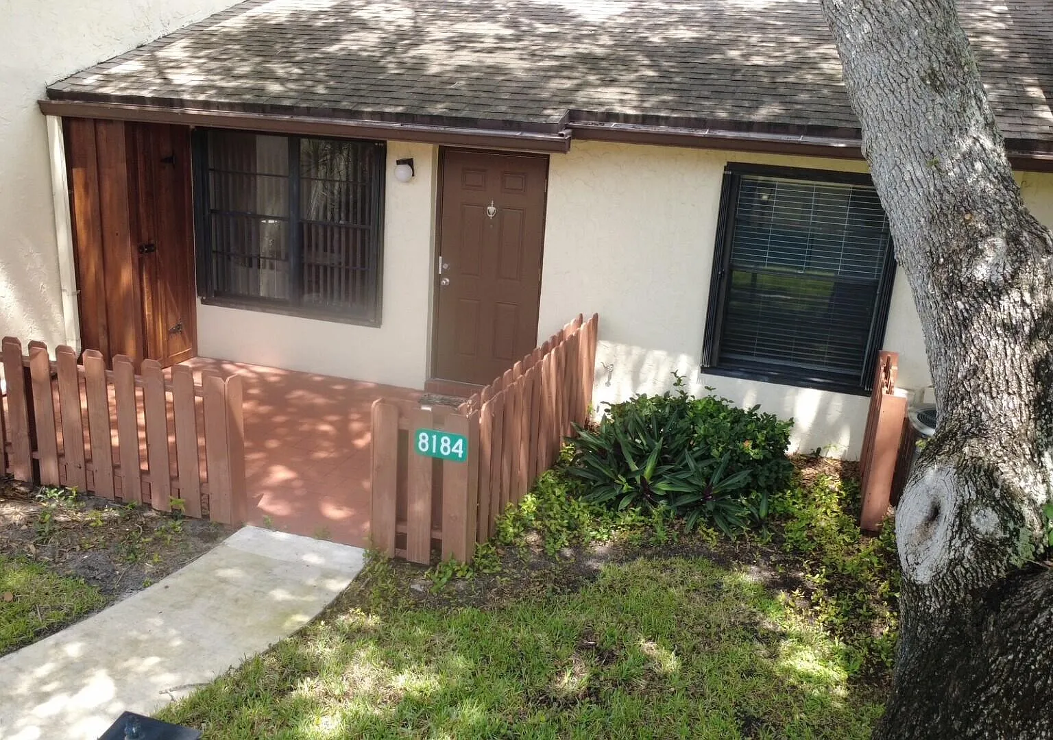2 bed, 2.0 bath, 1026 sqft, $2,000 — Photo 1