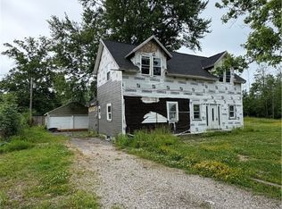 3046 Westwood Dr, Grand Island, NY 14072