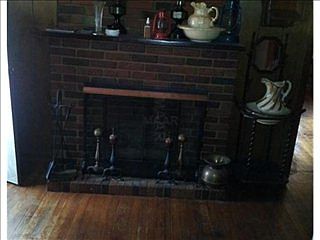 2nd image of 3158 Mountain Terrace St