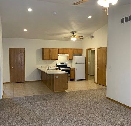5th image of 1140 Minns Dr #2