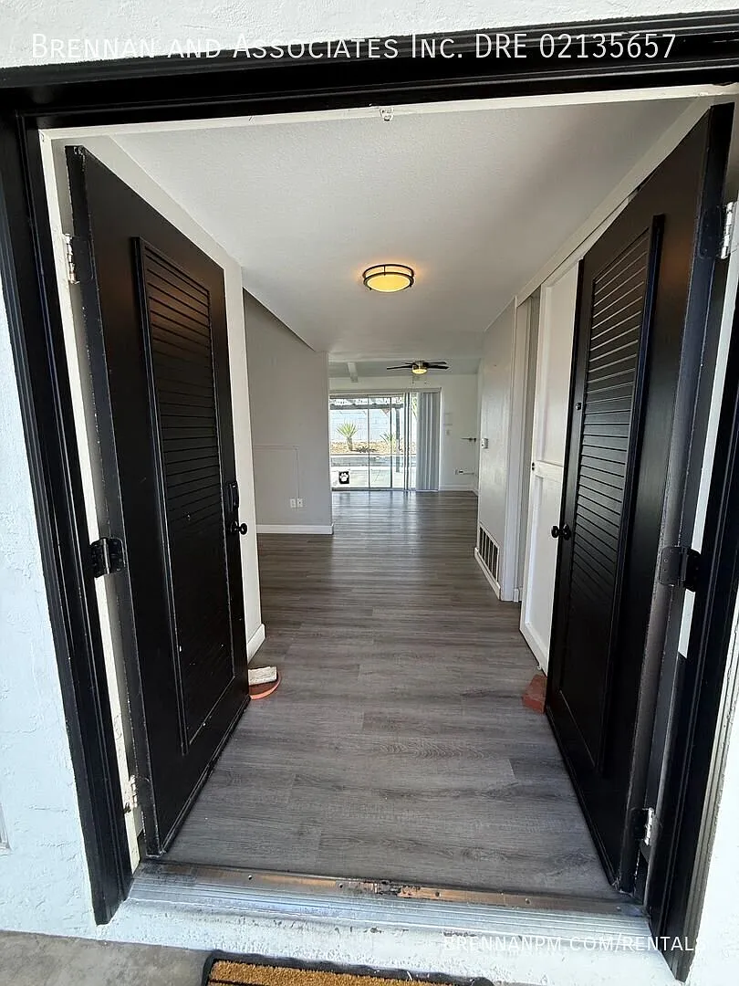Updated 4BR/2BA Chula Vista Home with Pool, A/C & 4-Car Garage — Photo 4