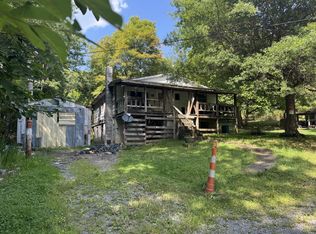 473 Flatwoods Rd, Shady Spring, WV 25918