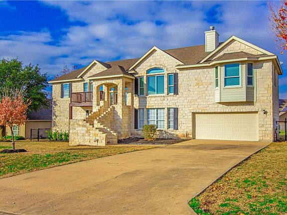 2nd image of 105 Silver Oak Dr