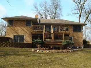 20285 W Lincoln Ave, New Berlin, WI 53146