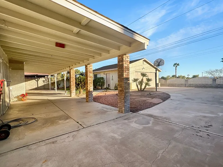 871 Montera Ln — Photo 12