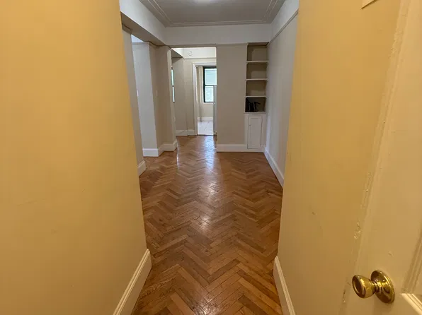 (undisclosed Address), Bronx, NY 10470