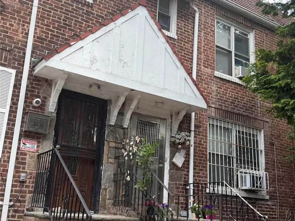3223 76th Street, East Elmhurst, NY 11370