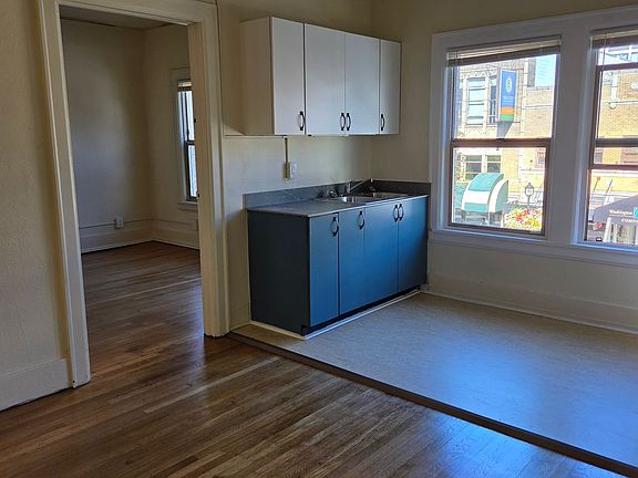 2nd image of 4302 SW Alaska St APT 305