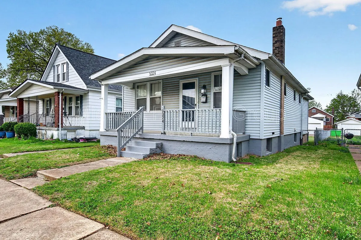 Building Photo - 5324 Nagel Ave