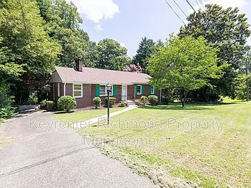 3 bed, 1.0 bath, 1471 sqft, $2,375 — Photo 2