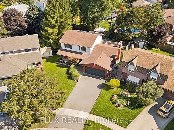 2nd image of 60 Cherrytree Ct