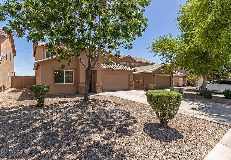 5179 E Silverbell Rd — Photo 3