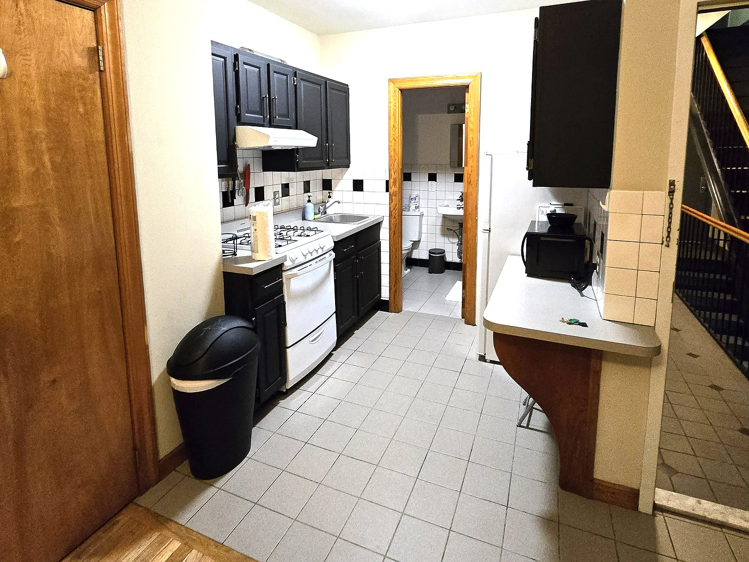 407 West 39th Street — Photo 2