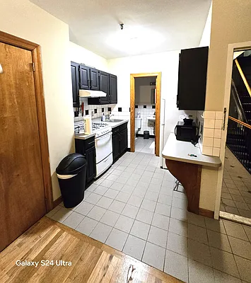 Rented by Voro, LLC | media 2