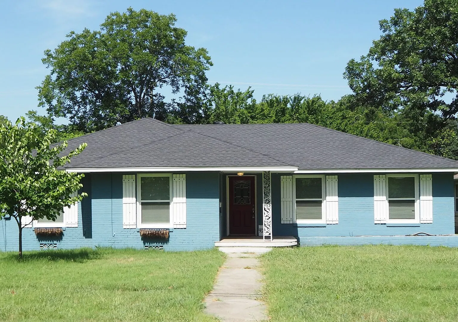 4 Bed 2.5 Bath in Gainesville — Photo 2