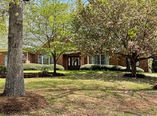 371 Fairway Dr, Forest city, NC 28043