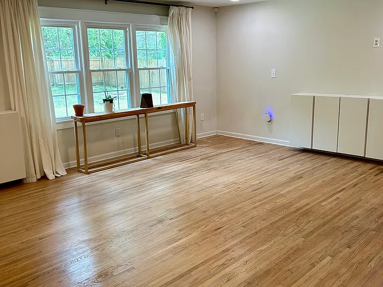 711 Idlewild Dr — Photo 18
