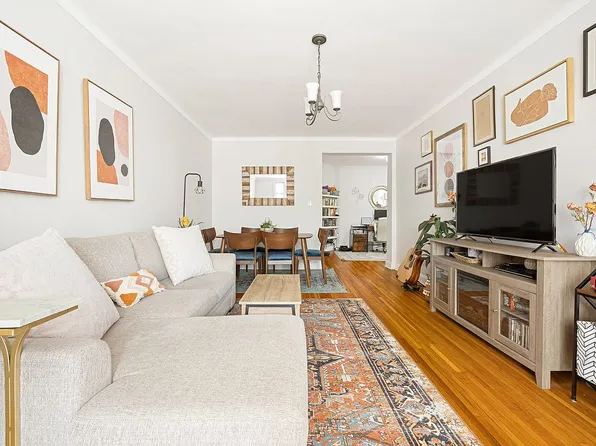 34-41 85th St APT 2R, Jackson Heights, NY 11372