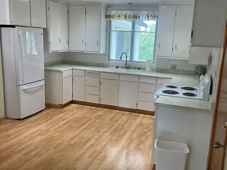32000 Denny School Rd — Photo 3