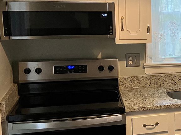 5th image of 2245 Kingsbrook Dr