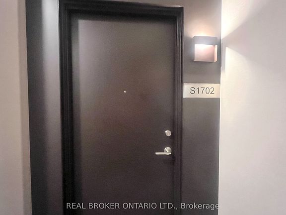 4th image of 112 George St #1702