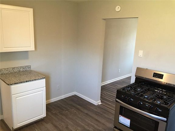 4th image of 1226 S San Jose Dr