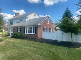 1947 Washington St, Columbus, IN 47201