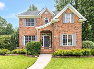 7519 Kristen Dr, Oak Ridge, NC 27310