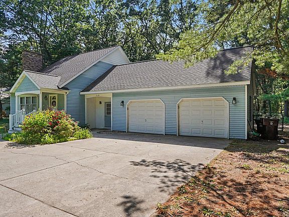 2nd image of 2139 Deerwood Dr