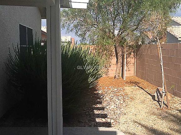 4th image of 4211 Cannondale Ave