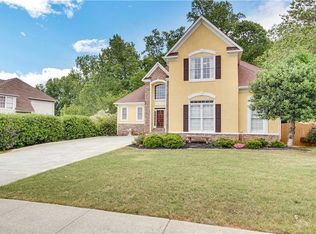 296 Towne Park Dr, Lawrenceville, GA 30044